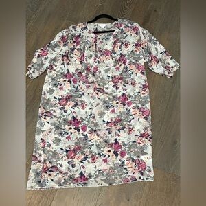 LuLaRoe Floral kimono- Pink and Gray Shirley